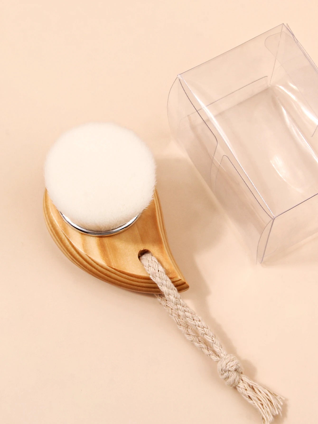 Brosse Nettoyante Visage en Bois – Douceur, Démaquillage & Nettoyage Profond