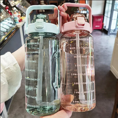 Gourde Sport 2L avec Paille – Bouteille d’Eau Grande Capacité avec Marqueur de Temps, Étanche et Réutilisable